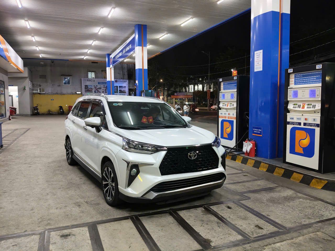 Thuê Xe 7 Chỗ Tự Lái Cần Thơ Giá Tốt