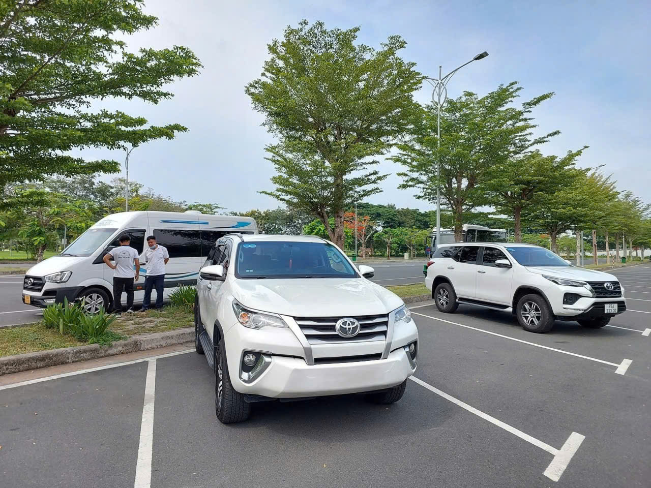 Thuê xe hợp đồng đi cần thơ